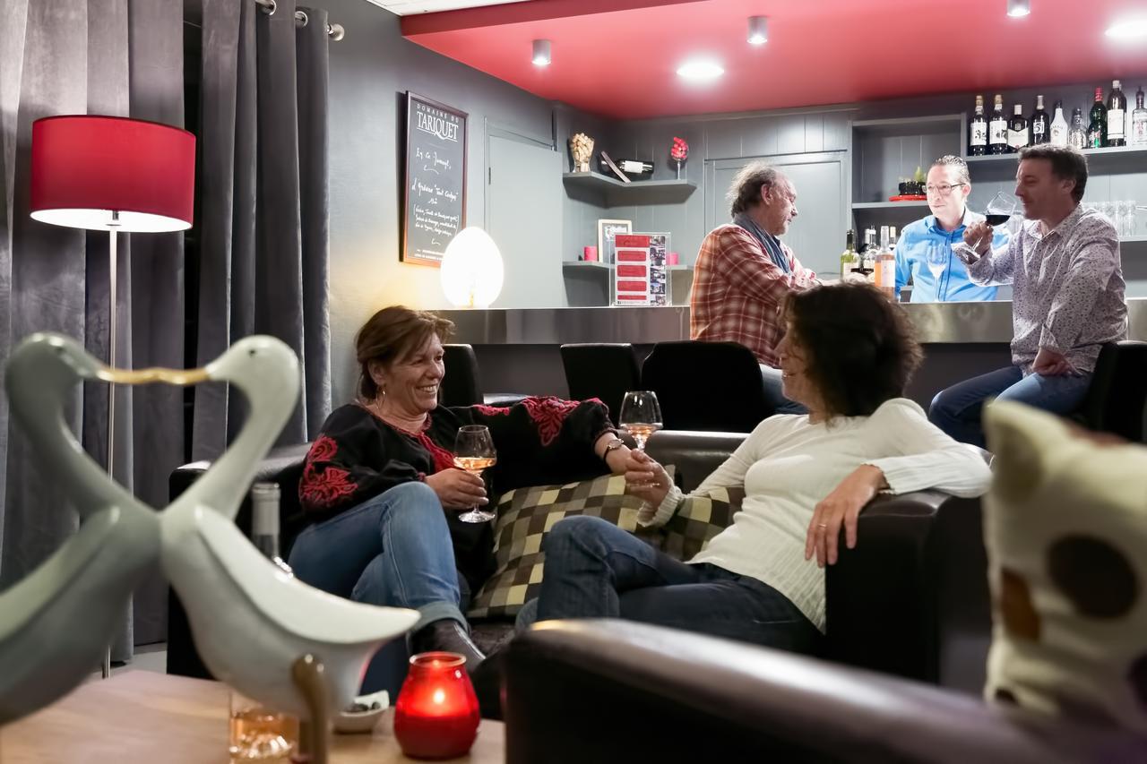 Logis Hotel & Restaurant Le Pardaillan Gondrin Eksteriør billede